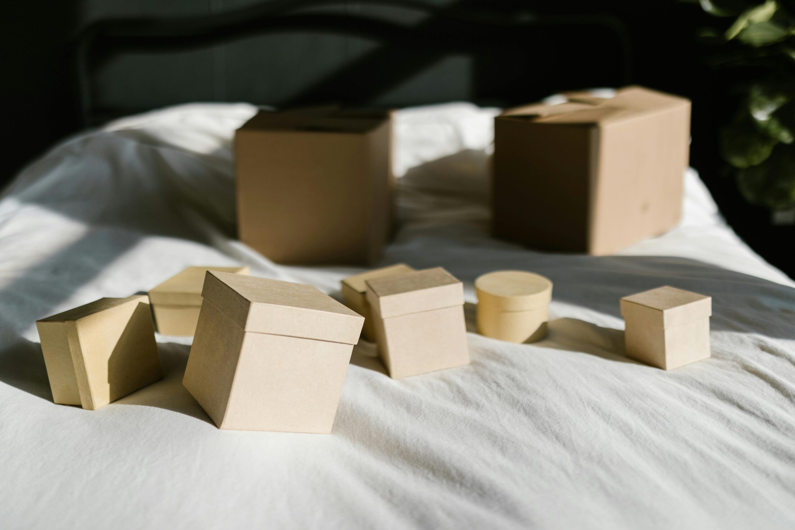 Unbehandelte Holzboxen für selbstgemachte nachhaltige Geschenke - umweltfreundliche DIY-Geschenkideen